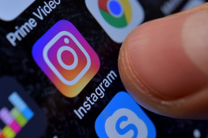 Γαλλία: Μπλόκο στη απαγόρευση social media για ανηλίκους Γαλλία: Μπλόκο στη απαγόρευση social media για ανηλίκους