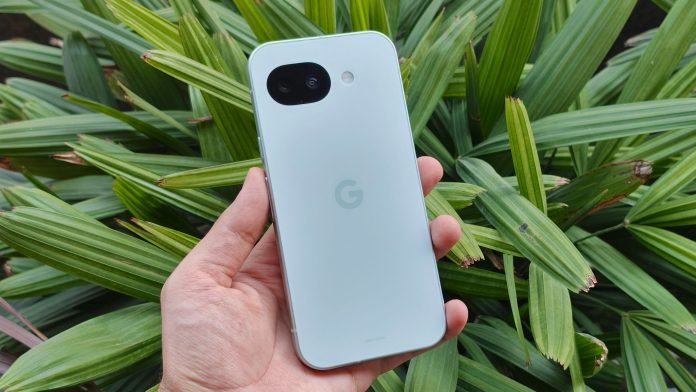 Google Pixel 10a: Γιατί το επέλεξα αντί για το Pixel 11 Google Pixel 10a: Γιατί το επέλεξα αντί για το Pixel 11