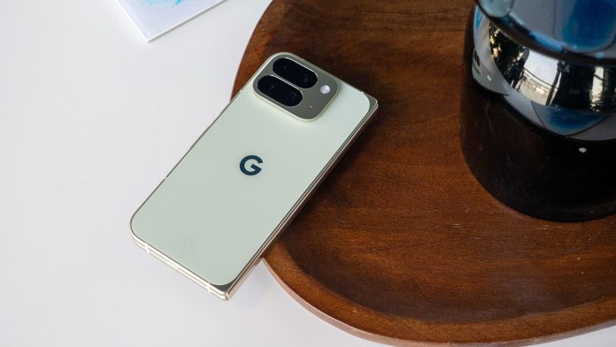 Z Fold 8 Ultra vs Pixel 10 Pro Fold: Λεπτότητα ή αντοχή;