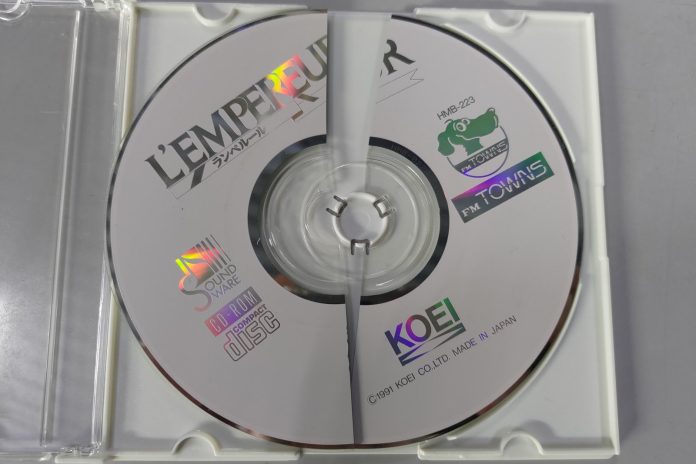 CD: Μυστήριο με δίσκους που σπάνε μόνοι τους στη συλλογή σου CD: Μυστήριο με δίσκους που σπάνε μόνοι τους στη συλλογή σου