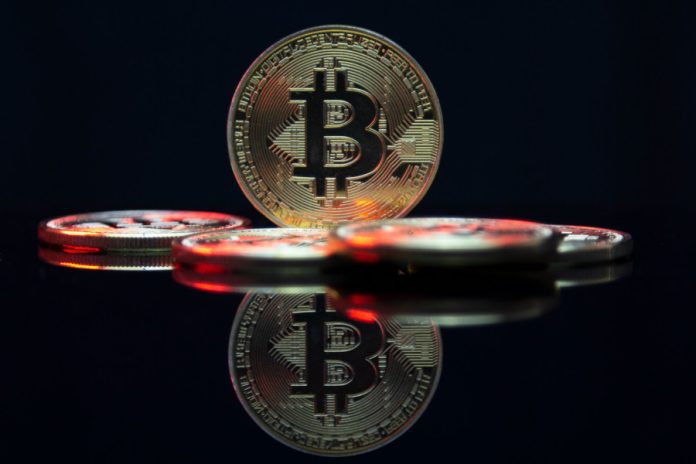 Bitcoin και Ethereum υπό πίεση: Έρχεται διόρθωση;