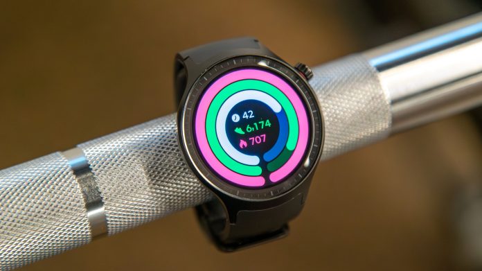 Galaxy Watch Ultra: Αποκτά σοβαρό ανταγωνιστή από Motorola Galaxy Watch Ultra: Αποκτά σοβαρό ανταγωνιστή από Motorola