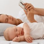 Babytech και γονεϊκότητα στην AI: Τα βρέφη ως πηγή δεδομένων
