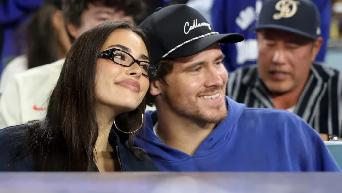 NFL WAGs: Η αμήχανη καμπάνια για γυναίκες και Gen Z και το Twitter NFL WAGs: Η αμήχανη καμπάνια για γυναίκες και Gen Z και το Twitter
