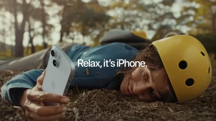 iPhone: Η Apple κατεβάζει διαφήμιση μετά από σάλο iPhone: Η Apple κατεβάζει διαφήμιση μετά από σάλο