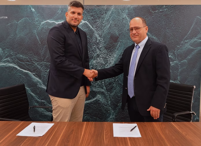 Δορυφόροι στην Ελλάδα: Συμφωνία ICEYE και Adamant Composites για μαζική παραγωγή Δορυφόροι στην Ελλάδα: Συμφωνία ICEYE και Adamant Composites για μαζική παραγωγή